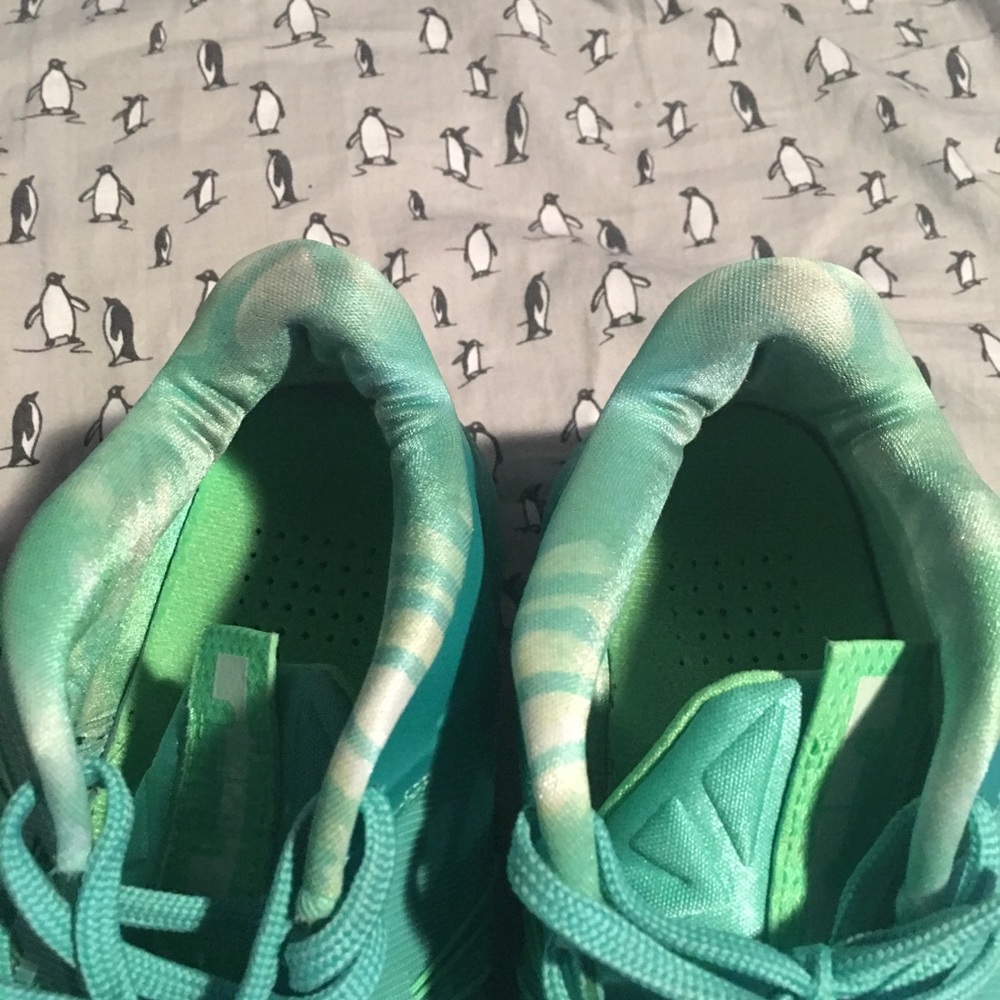 Lebron Easter - image 3